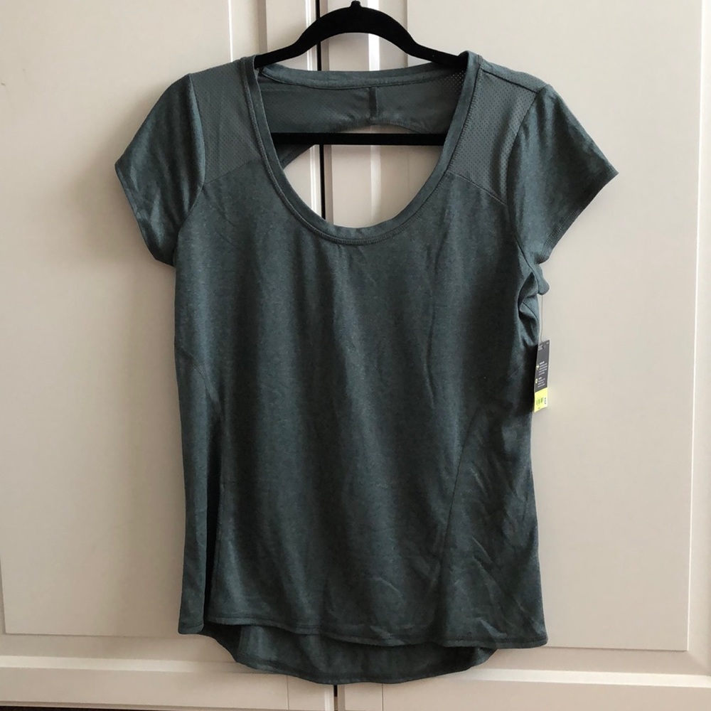 Keyhole Back Workout Top